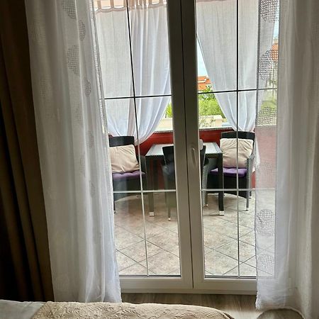 Apartments Mare Punat Bagian luar foto