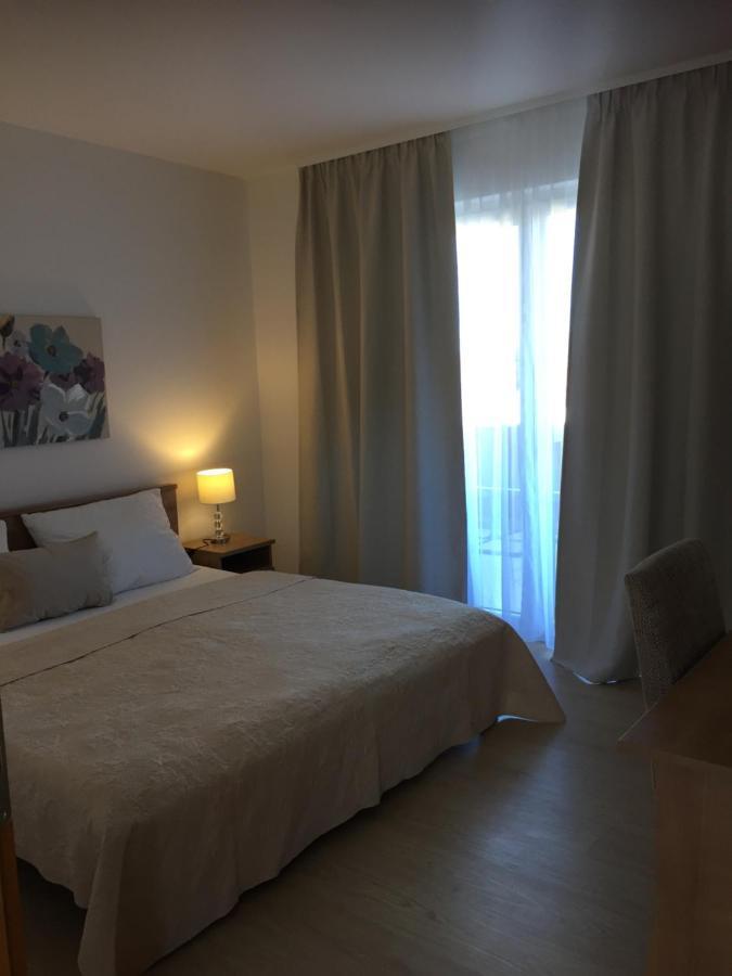 Apartments Mare Punat Bagian luar foto