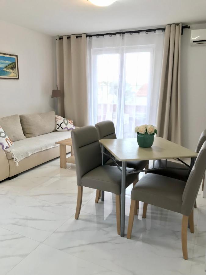 Apartments Mare Punat Bagian luar foto