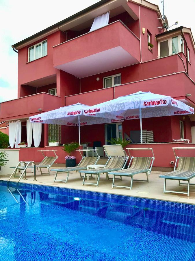 Apartments Mare Punat Bagian luar foto
