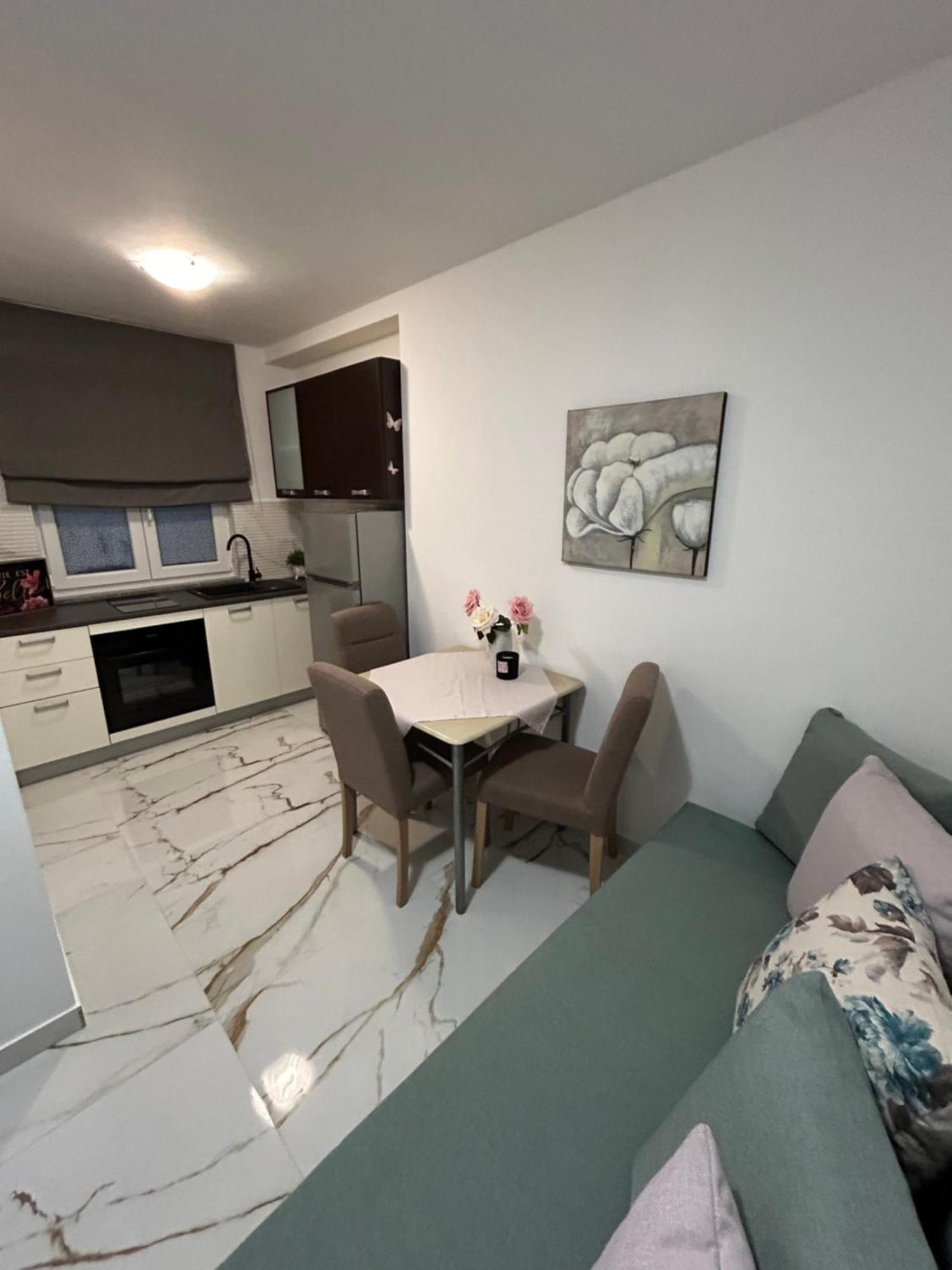 Apartments Mare Punat Bagian luar foto