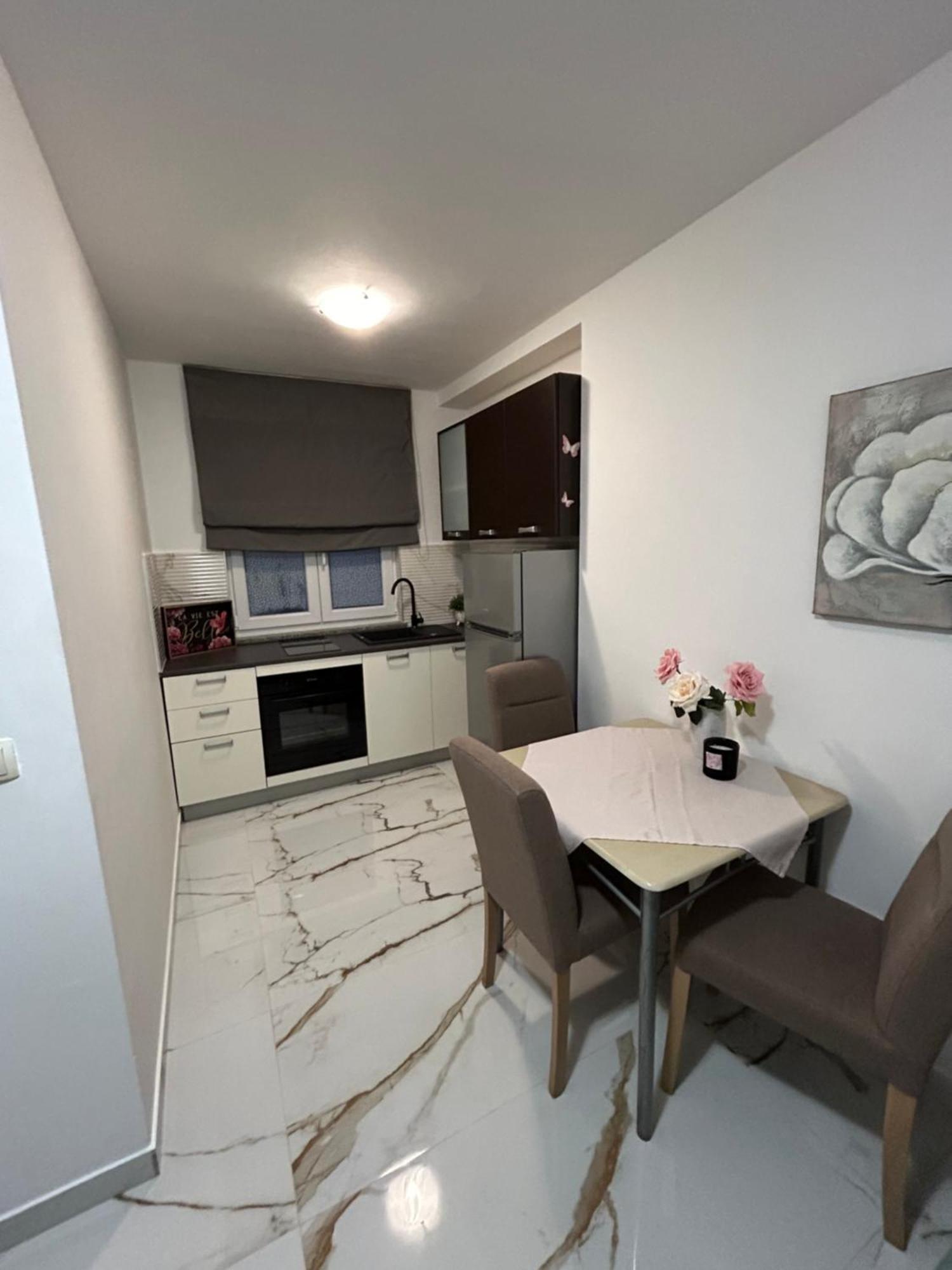 Apartments Mare Punat Bagian luar foto