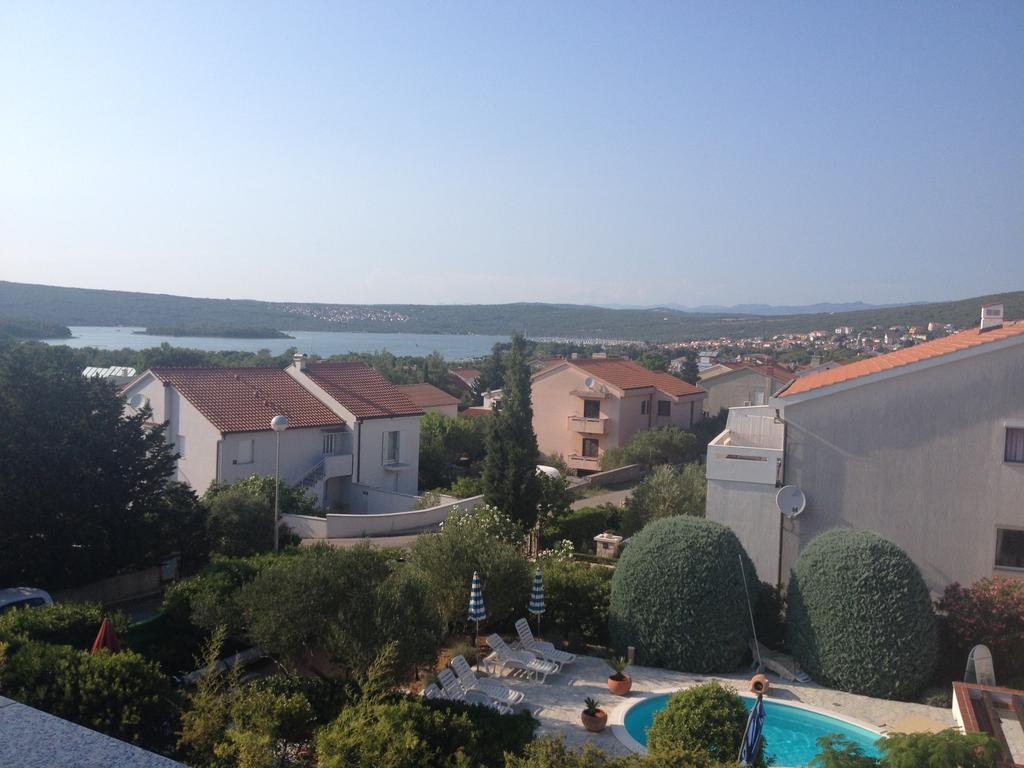 Apartments Mare Punat Bagian luar foto